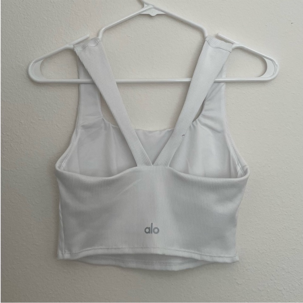 Alo Ribbed Bra Tank - Picture 5 of 9